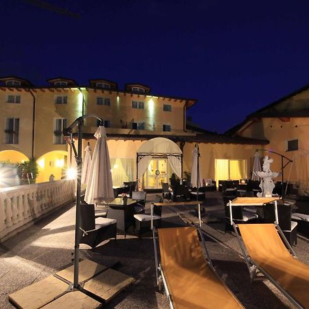 Borgo Dei Poeti Romantik Hotel 马内尔巴 外观 照片